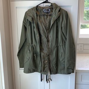 Boutique, very light weight army green jacket